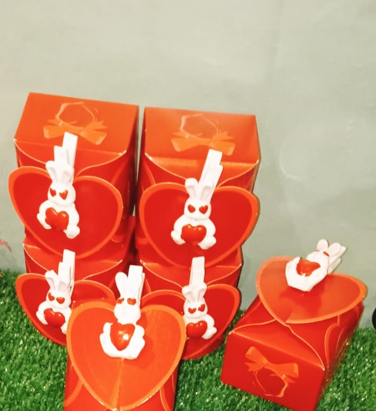 Scatolina con 10 palline Lindt e decorazione in legno